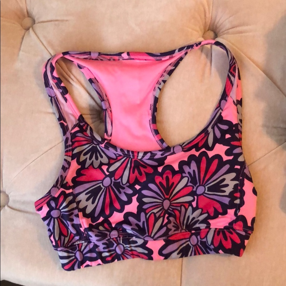 sports bra